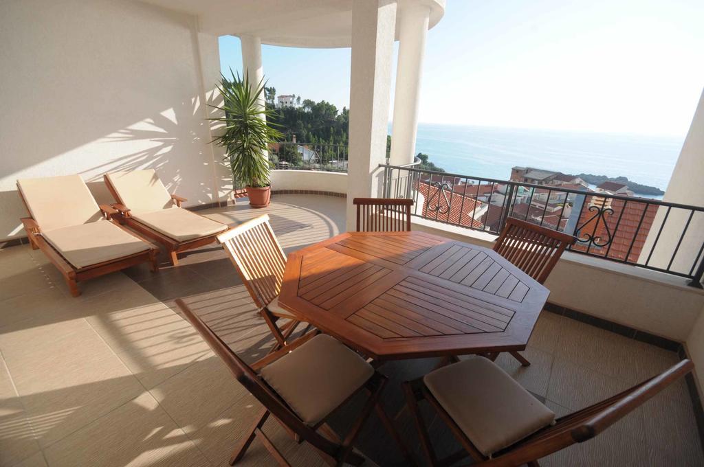 Apartments Leut 스베티스테판 외부 사진