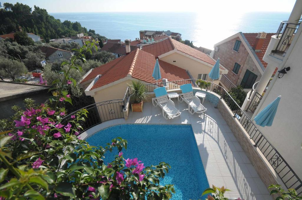 Apartments Leut 스베티스테판 외부 사진
