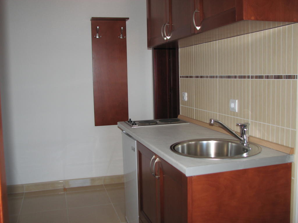 Apartments Leut 스베티스테판 객실 사진